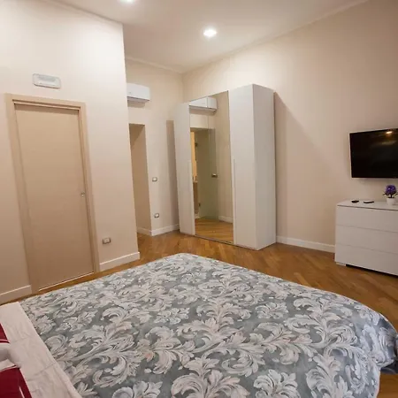 Apartamento Privilege Chiaia By Dimorra Nápoles